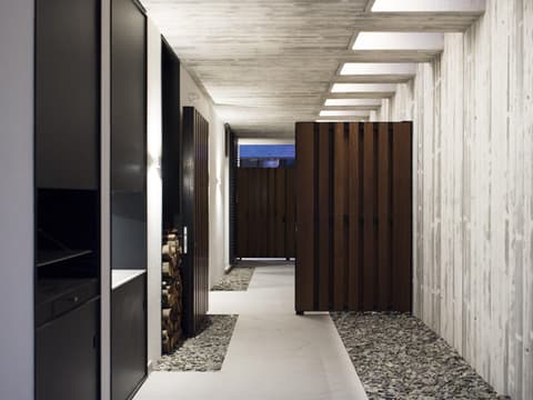 pasillo interior puerta